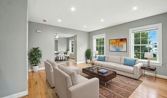 2134 S LOWELL St, Arlington, VA 22204