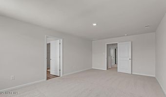 16 Dahlia Ct, Bayville, NJ 08721