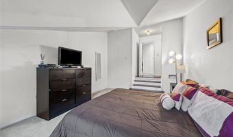 2 Windsor Ct, Amityville, NY 11701