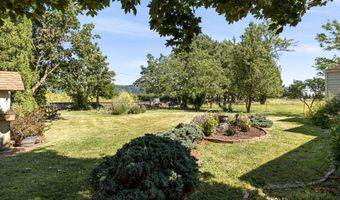 21601 SW MCKEE Rd, Amity, OR 97101