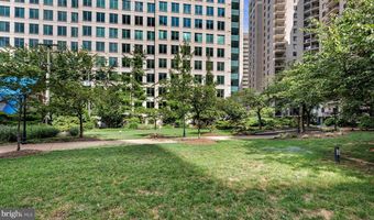 900 N STAFFORD St 1402, Arlington, VA 22203