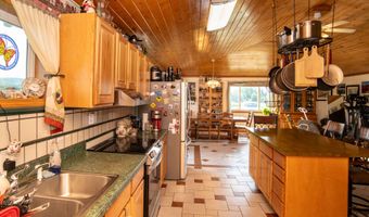 65 Indian Rings Rd, Big Timber, MT 59011