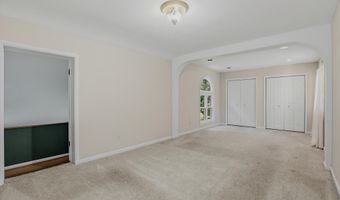 7607 MARYKNOLL Ave, Bethesda, MD 20817