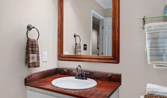 521 East St, Athens, AL 35611