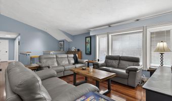 49 Birkdale Rd, Bedford, NH 03110
