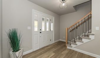 1310 Weidmann Estates Ct, Ballwin, MO 63011