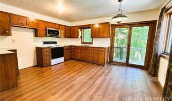 10221 NC Highway 105 S, Banner Elk, NC 28604