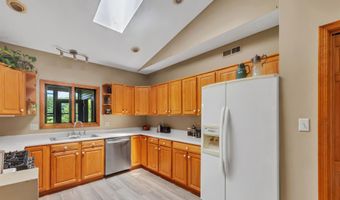 5662 E St Rd 54 Hwy, Bloomfield, IN 47424