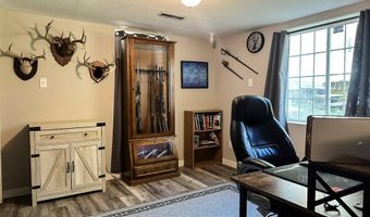 424 Hilltop Rd, Ames, IA 50014