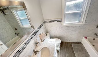 63 Cottage St, Bayonne, NJ 07002