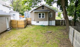 12 BROAD St, Coventry, RI 02816