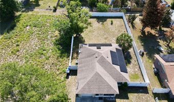 313 OAK St, Auburndale, FL 33823