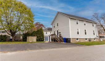 131 Roma St, East Providence, RI 02914
