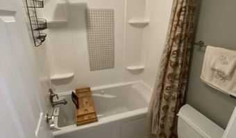 25 Stevens Ct, Bedminster, NJ 07921