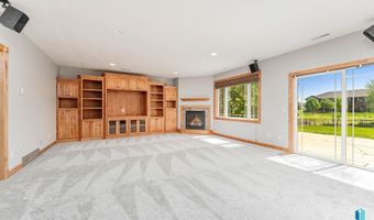 1817 W Ashton Trl, Brandon, SD 57005