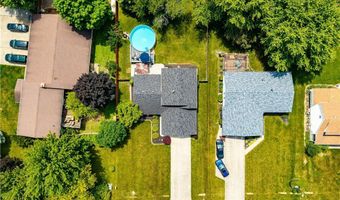 923 Hillside Dr, Amherst, OH 44001