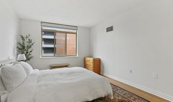 4801 FAIRMONT Ave 801, Bethesda, MD 20814