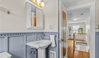 1 Fales St, East Providence, RI 02915