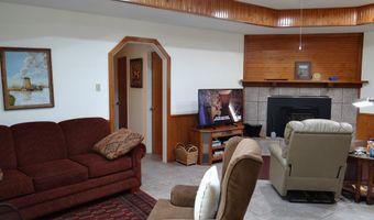 102 S Hackberry Dr, Alpine, TX 79830