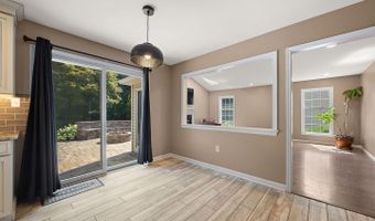 28 CLARK Rdg, Hockessin, DE 19707