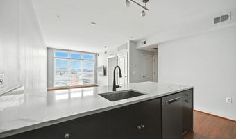 915 N PATRICK St 507, Alexandria, VA 22314
