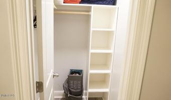183 Mcdonnell Ave 305, Biloxi, MS 39531