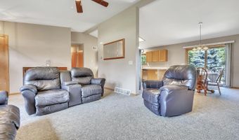 424 Emerald Dr, Arnolds Park, IA 51331
