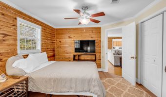 9110 Dove St, Bay St. Louis, MS 39520