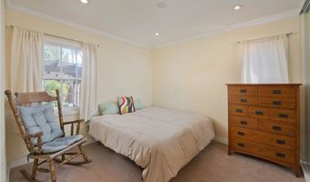 17561 Bullock St, Encino, CA 91316