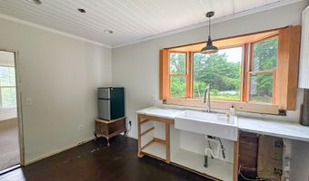 1 Mosley Rd, Standish, ME 04084