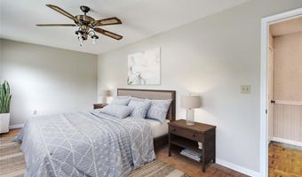 130 Hope Hill Ter, Cranston, RI 02921