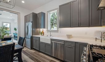 1411 Duke St, Beaufort, SC 29902