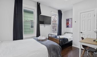 84 W 3rd St, Bayonne, NJ 07002