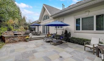 4744 34TH St N, Arlington, VA 22207