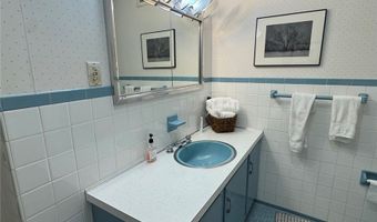 275 N Portage Path, Akron, OH 44303