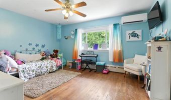 12 Cosgrove Ave, Agawam, MA 01001