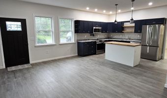 122 Devino Ln, Bristol, VT 05443
