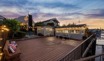 3127 MARINA Dr, Alameda, CA 94501