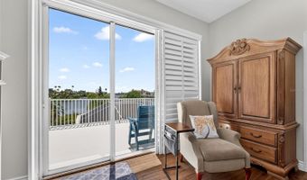 6203 MARBELLA Blvd, Apollo Beach, FL 33572