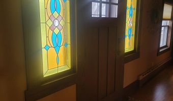 817 N Main St, Aberdeen, SD 57401