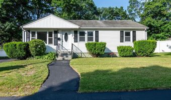 136 Davis Ave, Cranston, RI 02910
