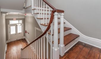 108 W SARATOGA St 5, Baltimore, MD 21201