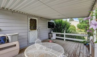 21986 LAUREL Ave, Aurora, OR 97002