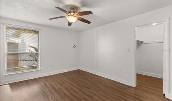 512 ORANGE Dr 32, Altamonte Springs, FL 32701