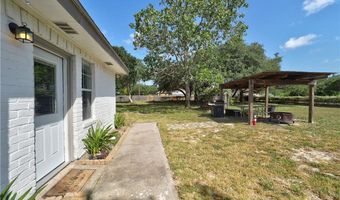 912 S 7th St, Aransas Pass, TX 78336
