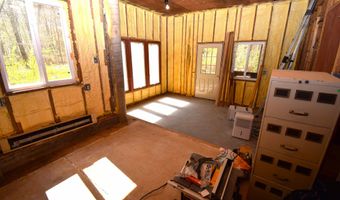 51 Ironworks Rd, Clinton, CT 06413