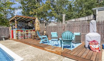 2 Lee Ct, Barnegat, NJ 08005