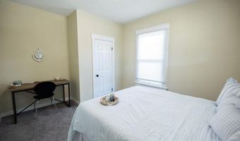 1217 W 3rd St, Anderson, IN 47304