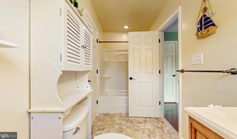 303 S BEDFORD St, Georgetown, DE 19947