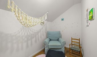 28 CLARK Rdg, Hockessin, DE 19707